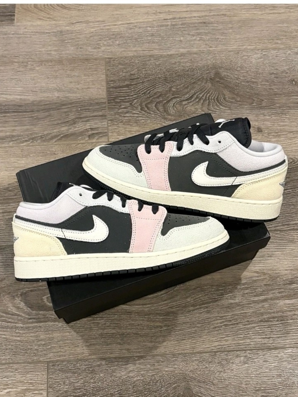 Jordan Air Jordan 1 Low Teen's Leather Colorblock Size 6.5Y EUR39 24.5CM